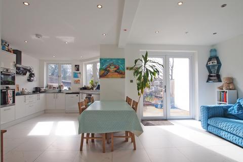 40 Cheam Road, Epsom, KT17 1SY