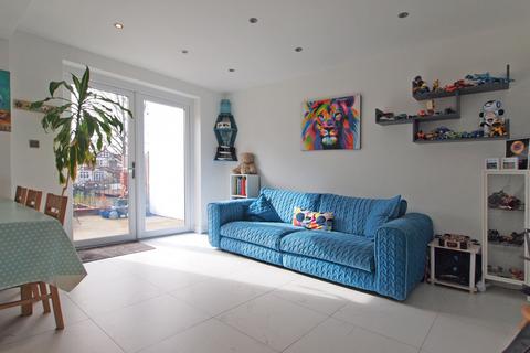 40 Cheam Road, Epsom, KT17 1SY