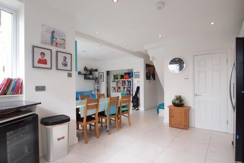 40 Cheam Road, Epsom, KT17 1SY