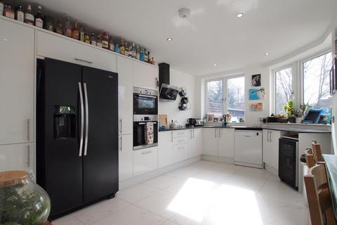 40 Cheam Road, Epsom, KT17 1SY