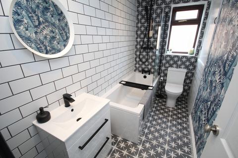 12 Brunel Close, Stretford, Manchester, M32 0SR