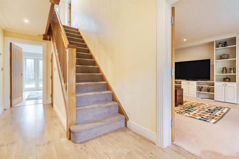 11 Brackenwood, Midhurst, GU29 0FB