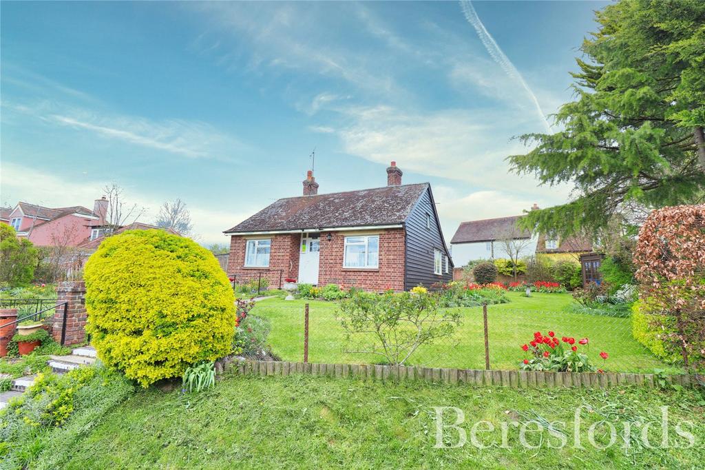 Watling Lane, Thaxted, CM6 2 bed bungalow for sale £430,000