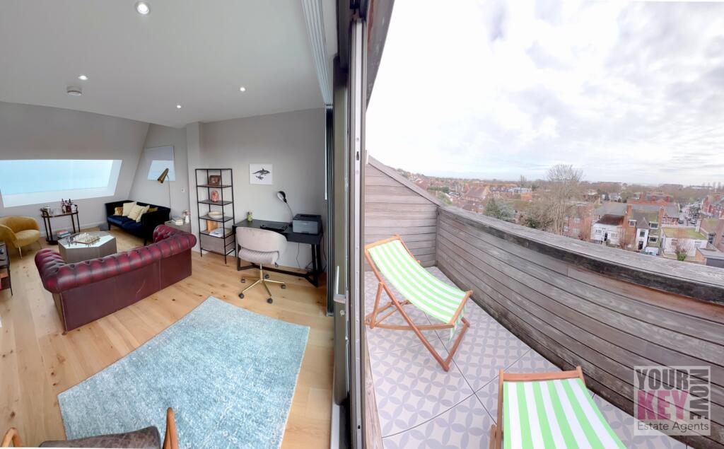 The Hyde, Dental Street, Hythe, Kent... 3 bed townhouse £450,000