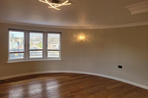 3 bedroom flat to rent - James Short Park, Falkirk, FK1