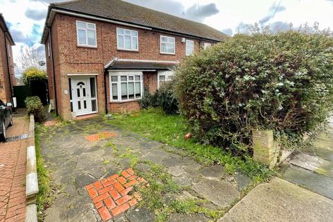 248 Highfield Road, Romford, RM5 3AW