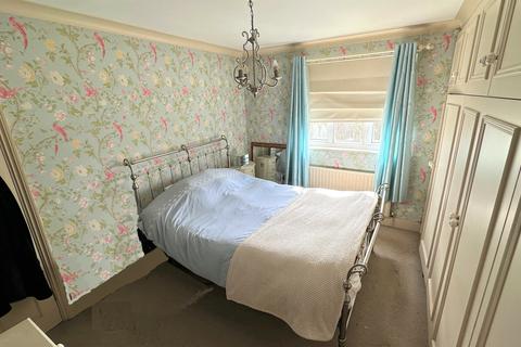 248 Highfield Road, Romford, RM5 3AW