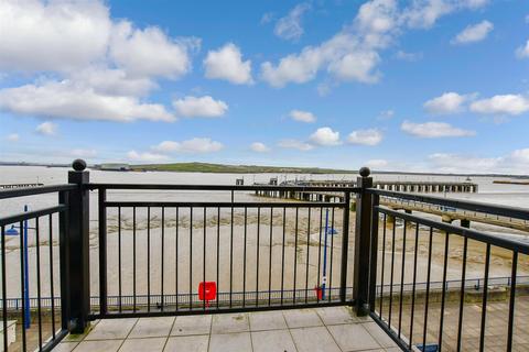 2 bedroom flat for sale, Wharfside Close, Erith, Kent