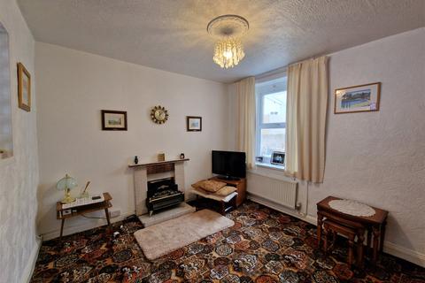 16 Deri Terrace, Tylorstown, Ferndale, CF43 3NB