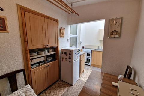16 Deri Terrace, Tylorstown, Ferndale, CF43 3NB