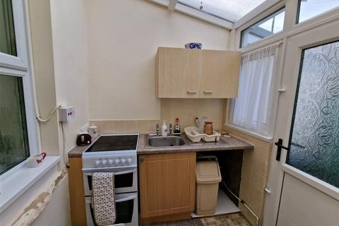 16 Deri Terrace, Tylorstown, Ferndale, CF43 3NB