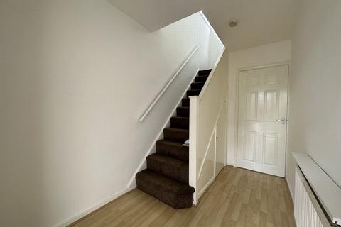 3 bedroom semi-detached house to rent, Somerby Drive, Oadby, LE2
