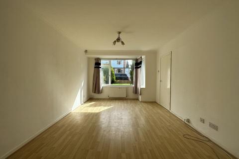 3 bedroom semi-detached house to rent, Somerby Drive, Oadby, LE2