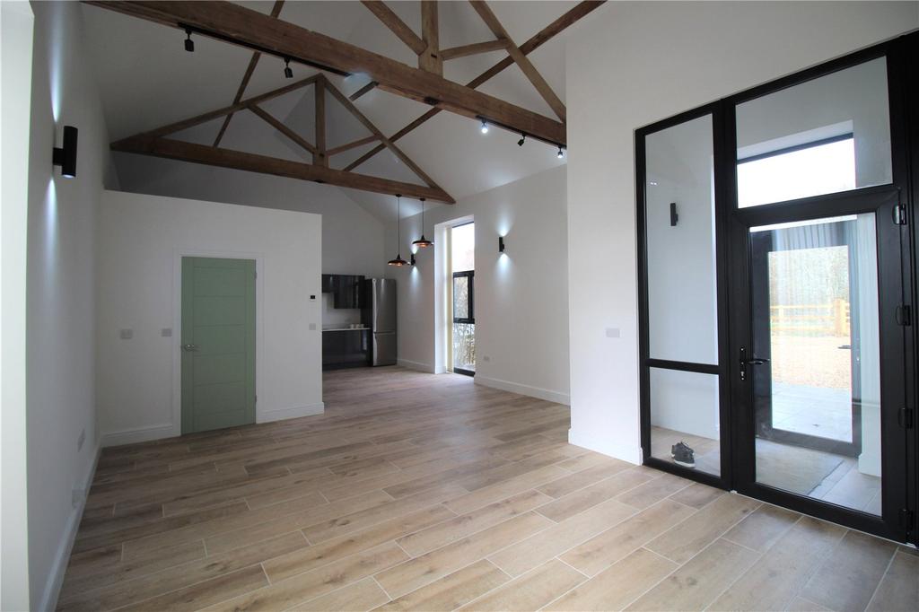 Dagnall, Berkhamsted, HP4 3 bed barn conversion £1,800 pcm (£415 pw)