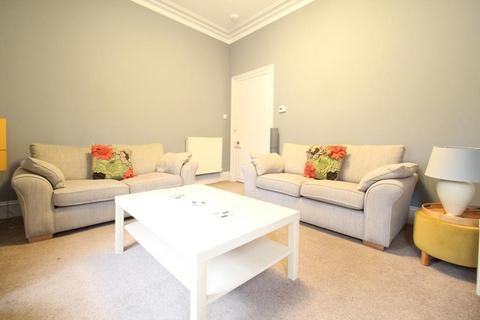 2 bedroom flat to rent, Northfield Place, Ground Floor, AB25