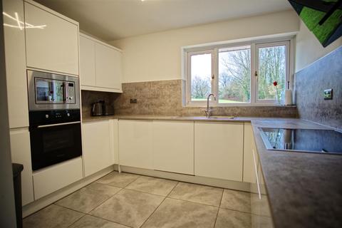 2 bedroom semi-detached house for sale, Dunoon Close Preston PR2 3ZS