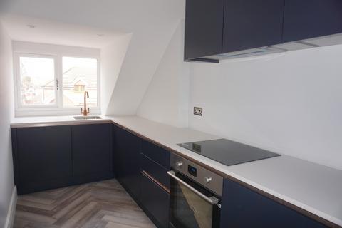 1d Sienna Close, Chessington, KT9 2HQ