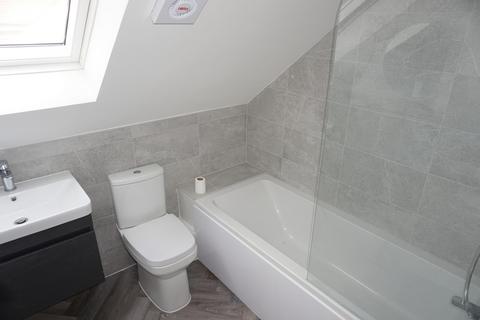 1d Sienna Close, Chessington, KT9 2HQ