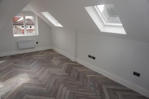 1d Sienna Close, Chessington, KT9 2HQ