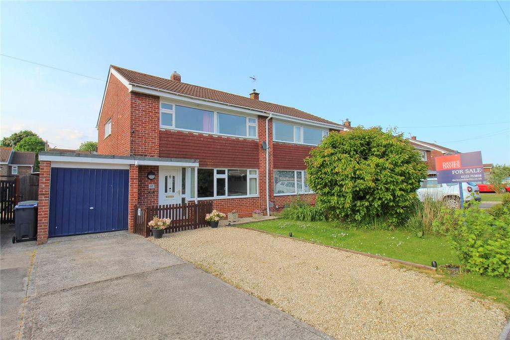 Slowgrove Close, Trowbridge 3 bed semidetached house for sale £300,000
