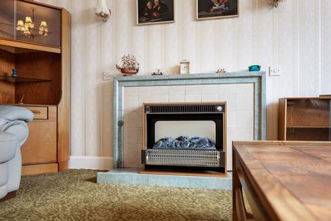 66 Beechwood Drive, Glasgow, G11 7HQ