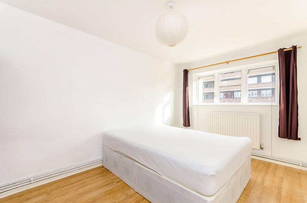 Bronti Close, Elephant and Castle... 3 bed maisonette - £2,817 pcm (£ ...