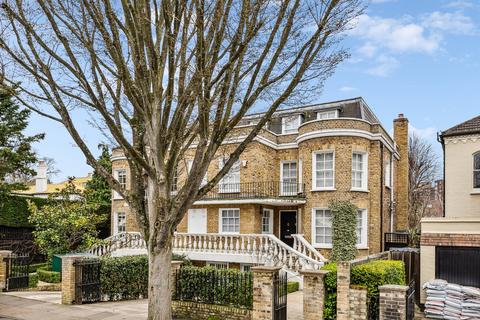 4 bedroom semi-detached house to rent, Woodlands Road, London, SW13