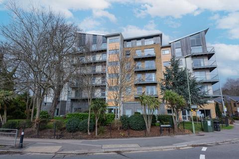 2 bedroom flat for sale, Coombe Way, Farnborough, GU14