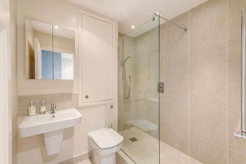 1 bedroom flat to rent, 14 Lower Sloane Street