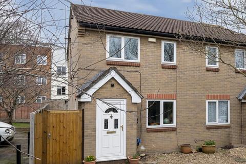 25 Caroline Close, London, SW16 2XU
