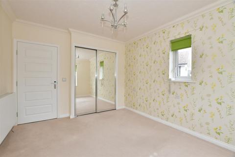 1 bedroom flat for sale, Broomstick Hall Road, Waltham Abbey, Essex