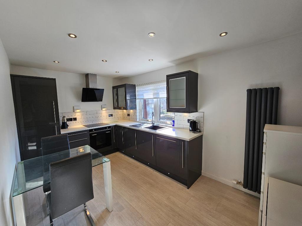 Macaulay Drive, West End, Aberdeen, AB15 2 bed flat £775 pcm (£179 pw)