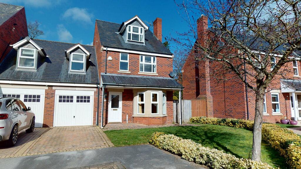 Fulton Place, West Park, Leeds, West Yorkshire 4 bed semidetached