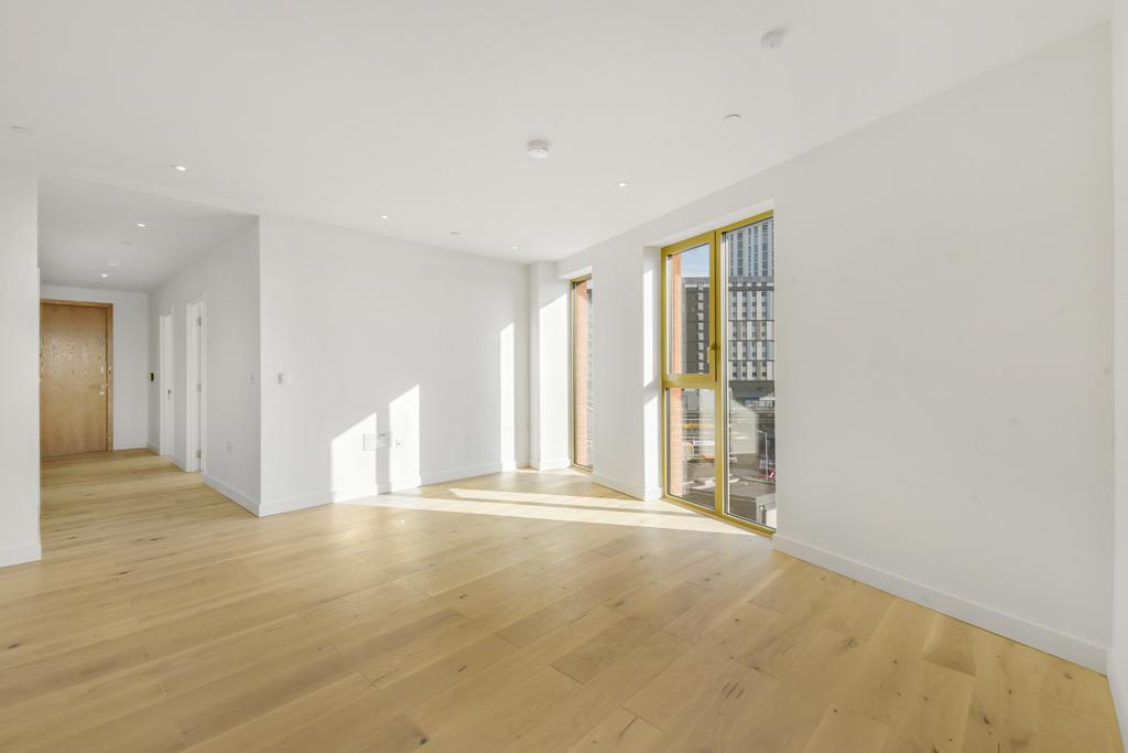 Ashley Road, Heart of Hale, N17 2 bed apartment for sale £585,000