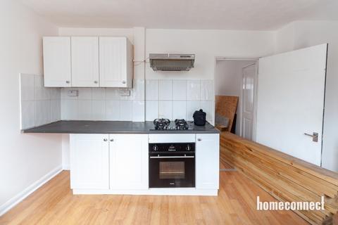 2 bedroom terraced house for sale - Goresbrook Road, Dagenham, RM9