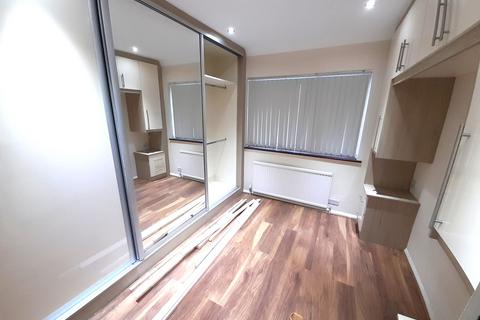 3 bedroom bungalow to rent, Townsend Road,  Ashford, TW15