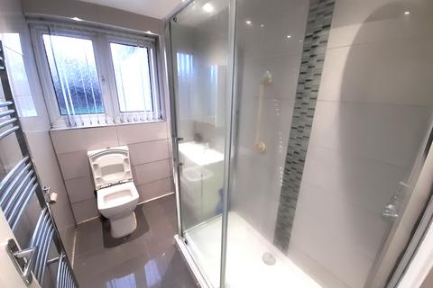 3 bedroom bungalow to rent, Townsend Road,  Ashford, TW15