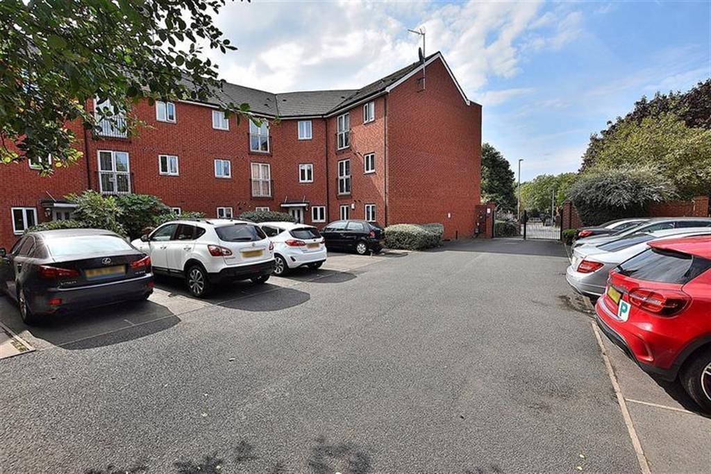 Dunoon Drive, Wolverhampton 2 bed apartment for sale £120,000