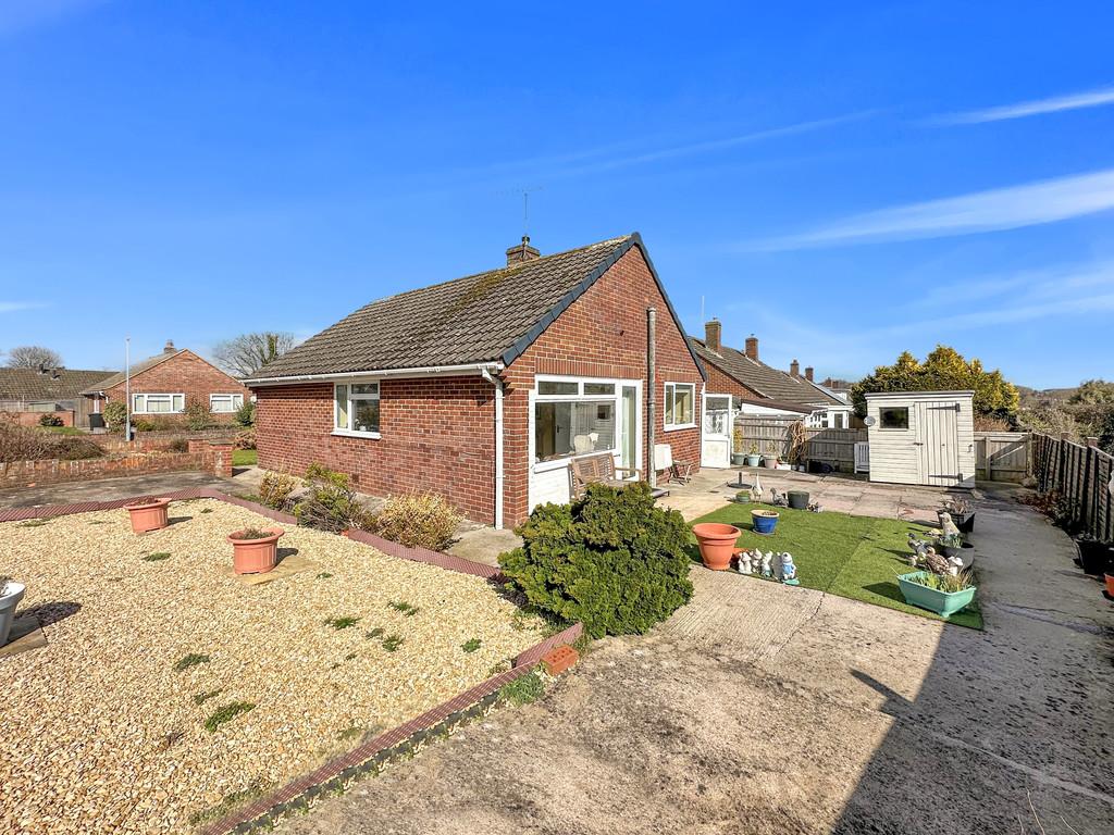 Maddocks Hill, Warminster 2 bed detached bungalow for sale £275,000