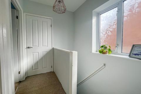 219 Ferry Road, Hullbridge, Hockley, SS5 6JY