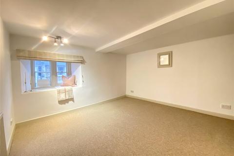 4 bedroom house to rent, High Street, Marshfield, SN14