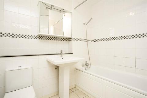 2 bedroom apartment for sale, Maresfield Gardens, Hampstead, London, NW3