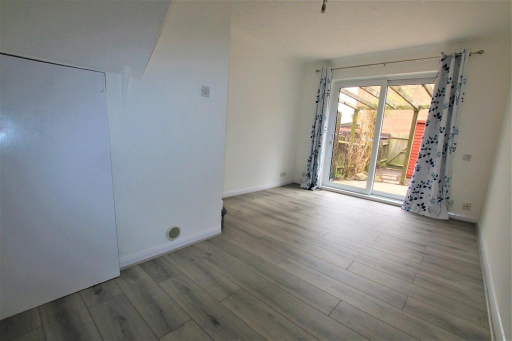 cowley-1-bed-terraced-house-1-350-pcm-312-pw