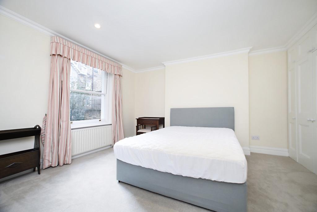 Apartment in London - View 2