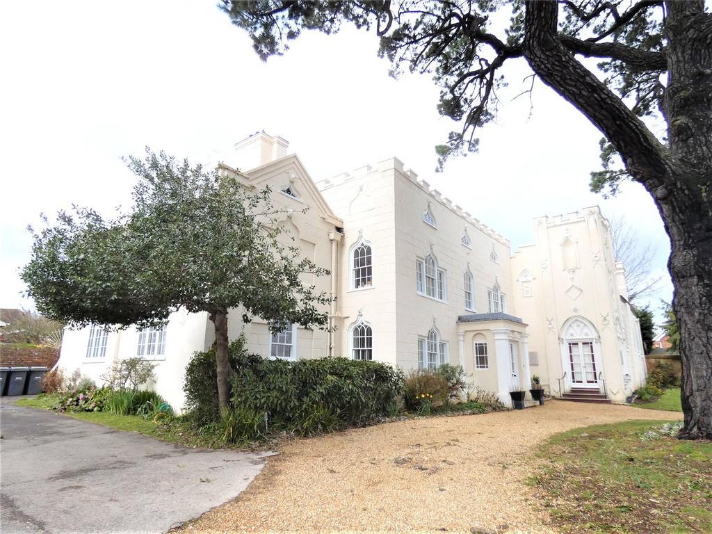 Lower Road, Havant, Hampshire, PO9 1 bed apartment £825 pcm (£190 pw)