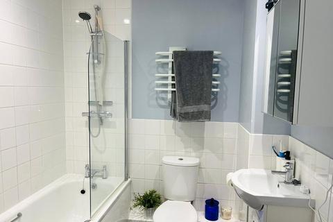 2 bedroom apartment for sale, Icon House, Merchants Place, Reading, RG1
