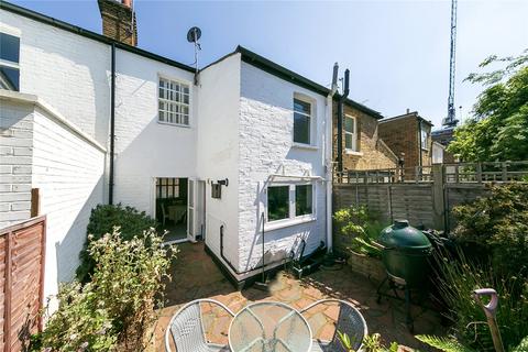 5 Ashley Road, Richmond, TW9 2TG