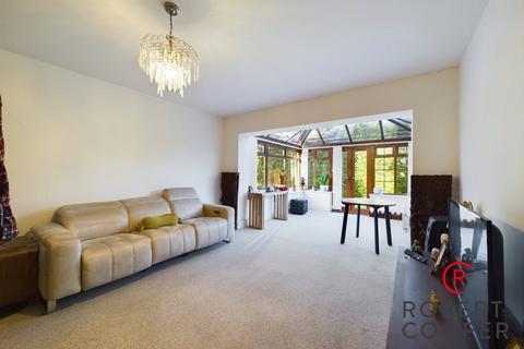 5 bedroom detached house for sale - Blagrove Crescent, Pembroke Park, Ruislip, Middlesex, HA4