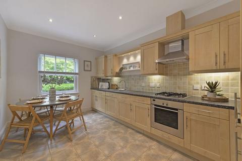 Flat 1, Beaumont Court, 25 Frant Road, Tunbridge Wells, TN2 5GT