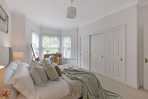 Flat 1, Beaumont Court, 25 Frant Road, Tunbridge Wells, TN2 5GT